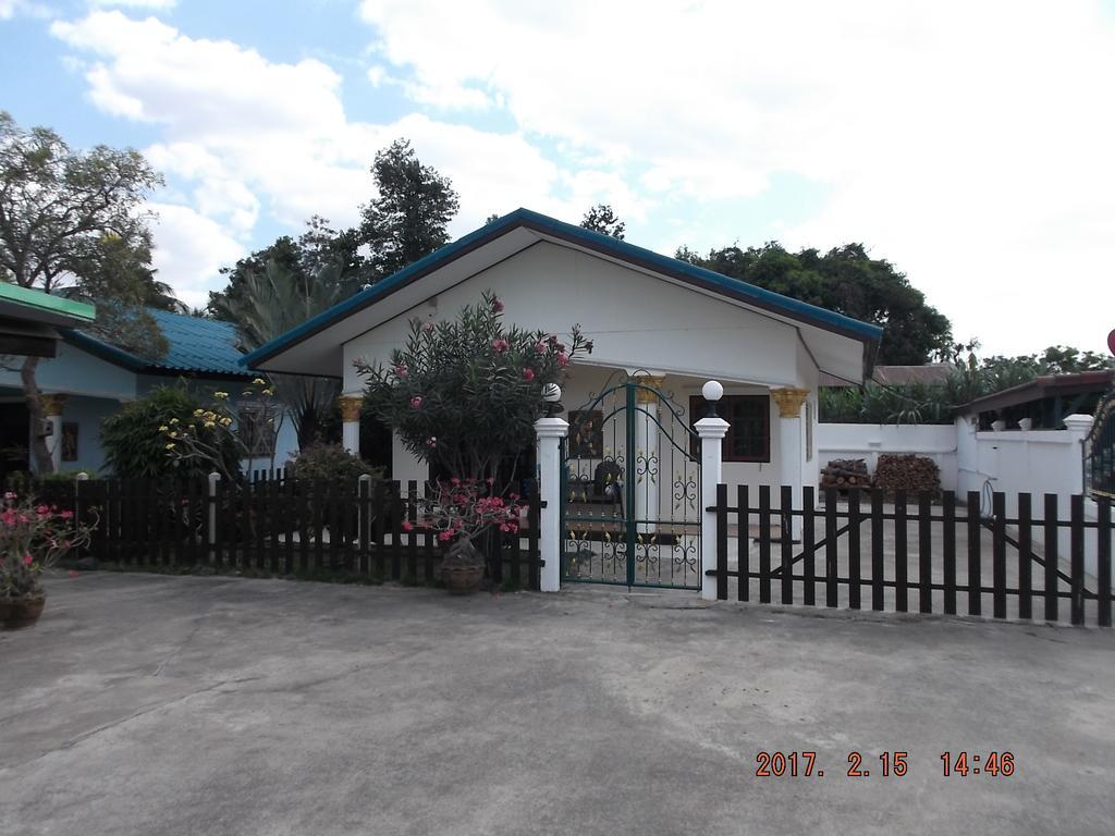 Ryans Resort Prasat Экстерьер фото